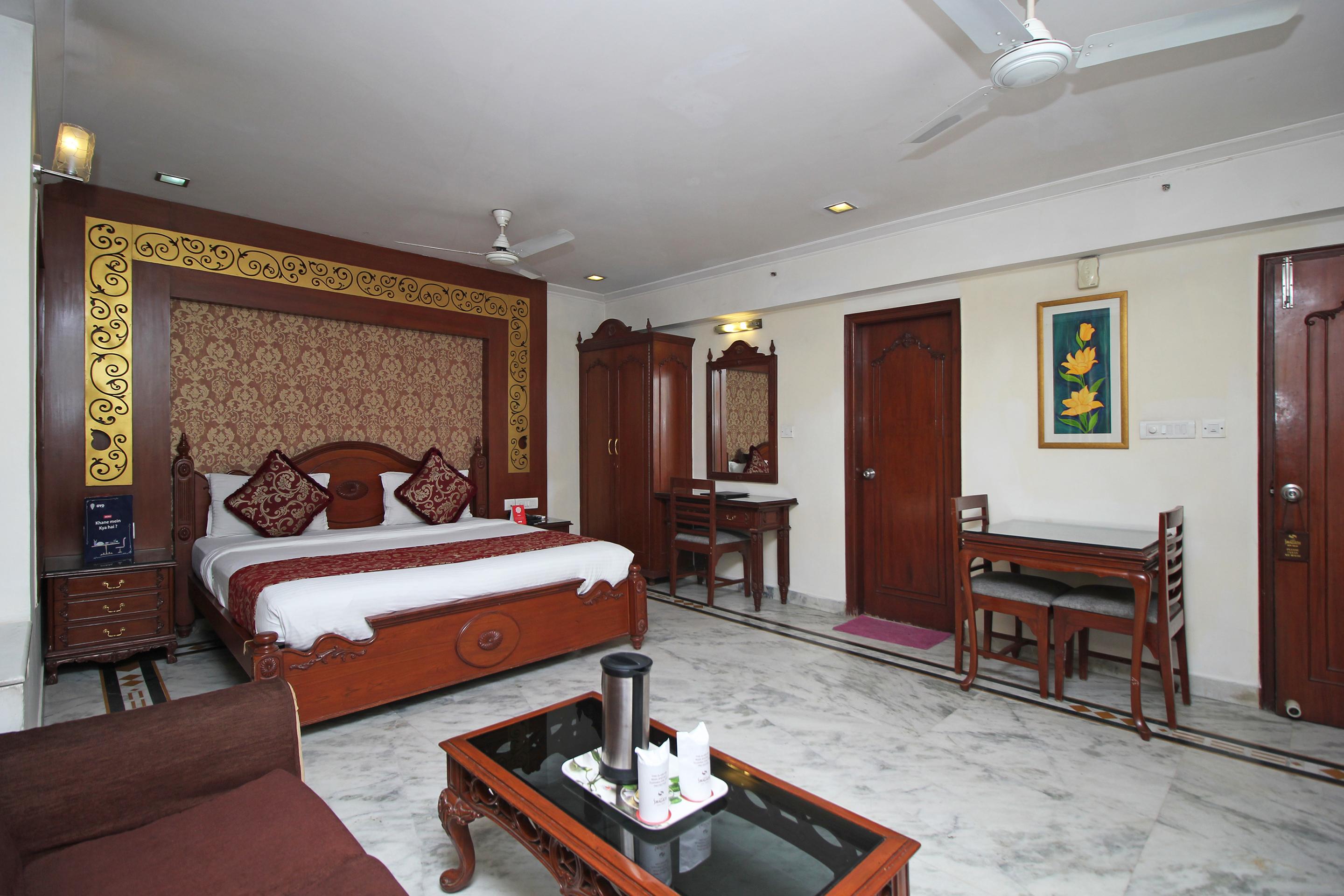 Oyo 5915 Hotel Swagath New Delhi Buitenkant foto
