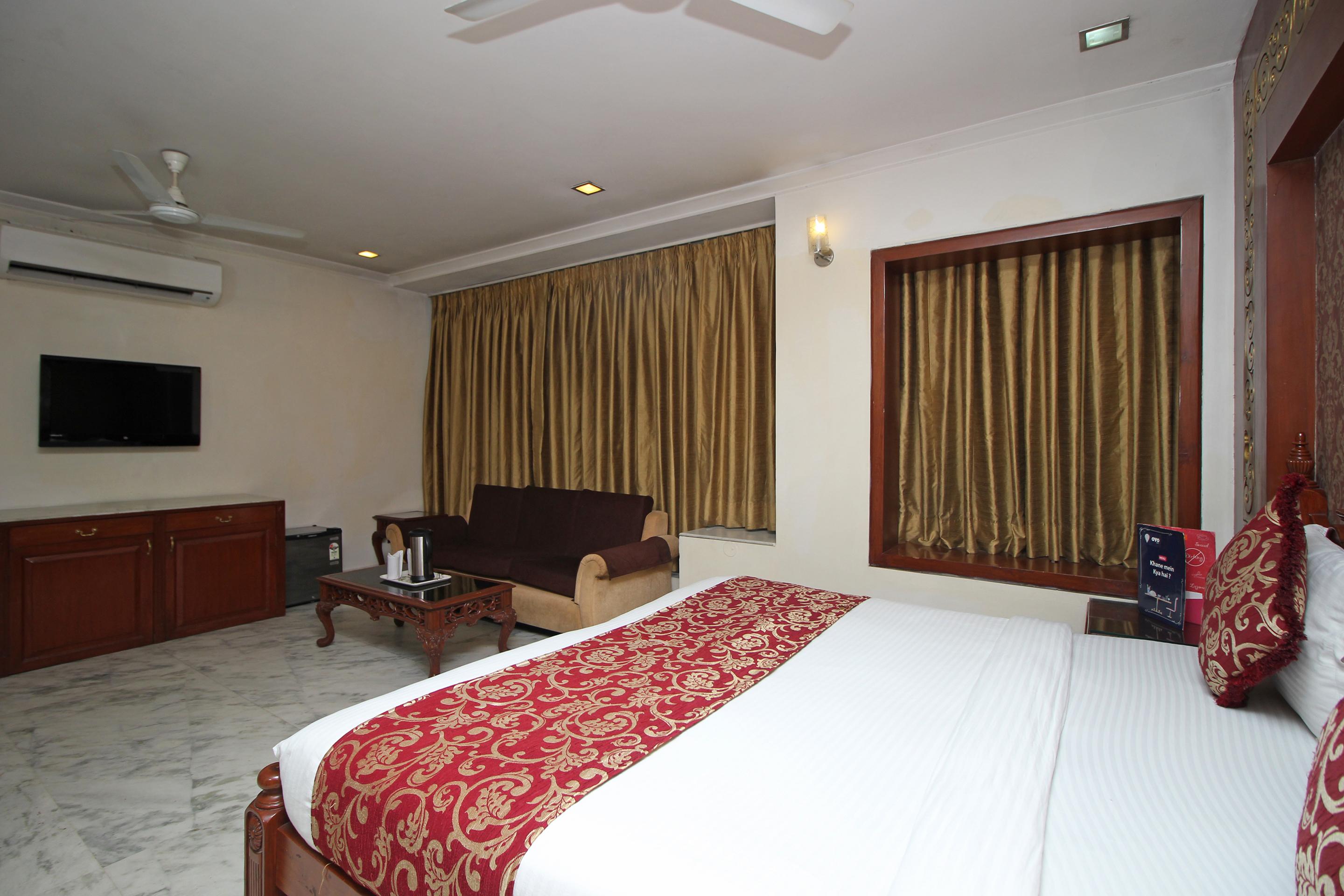 Oyo 5915 Hotel Swagath New Delhi Buitenkant foto