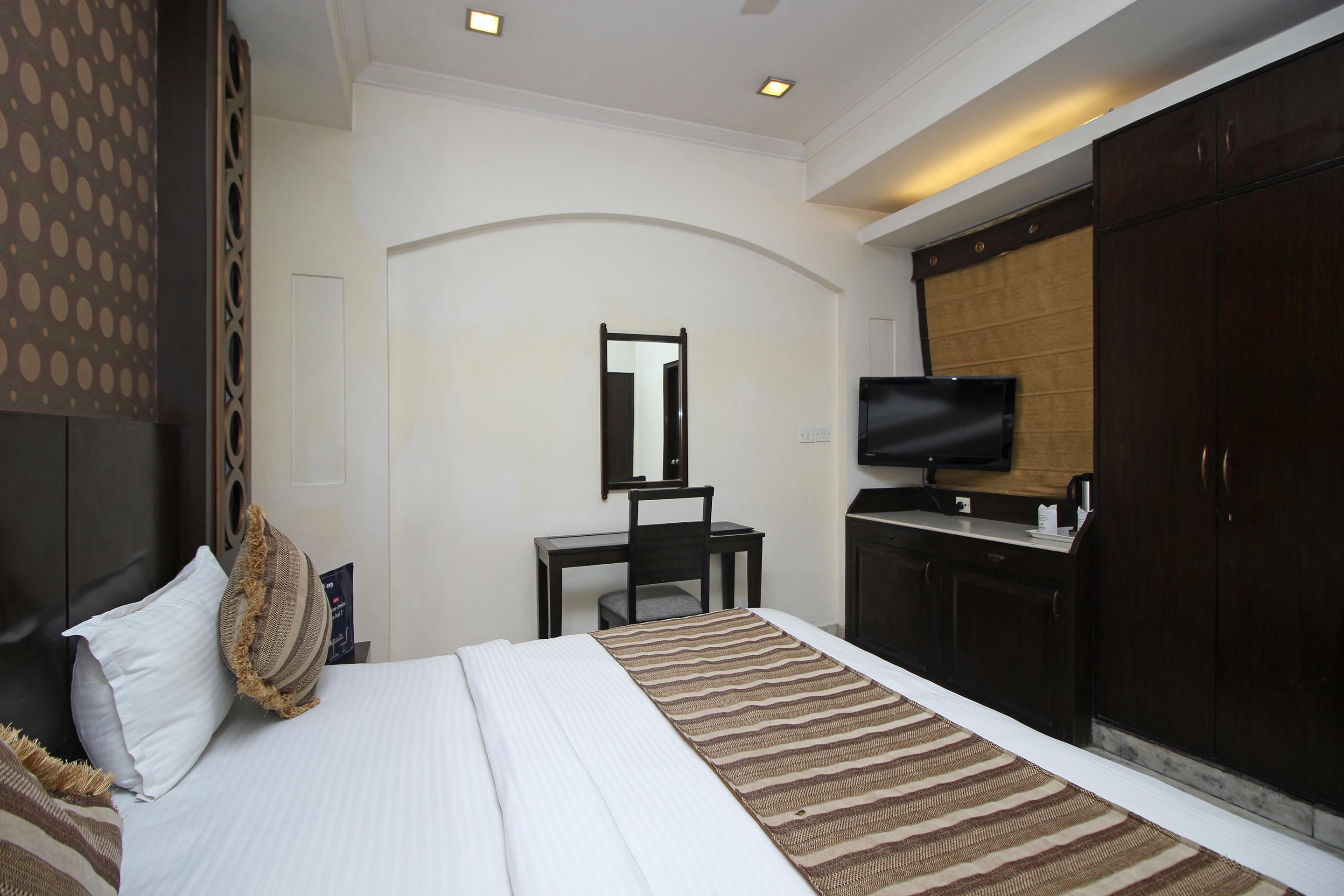 Oyo 5915 Hotel Swagath New Delhi Buitenkant foto