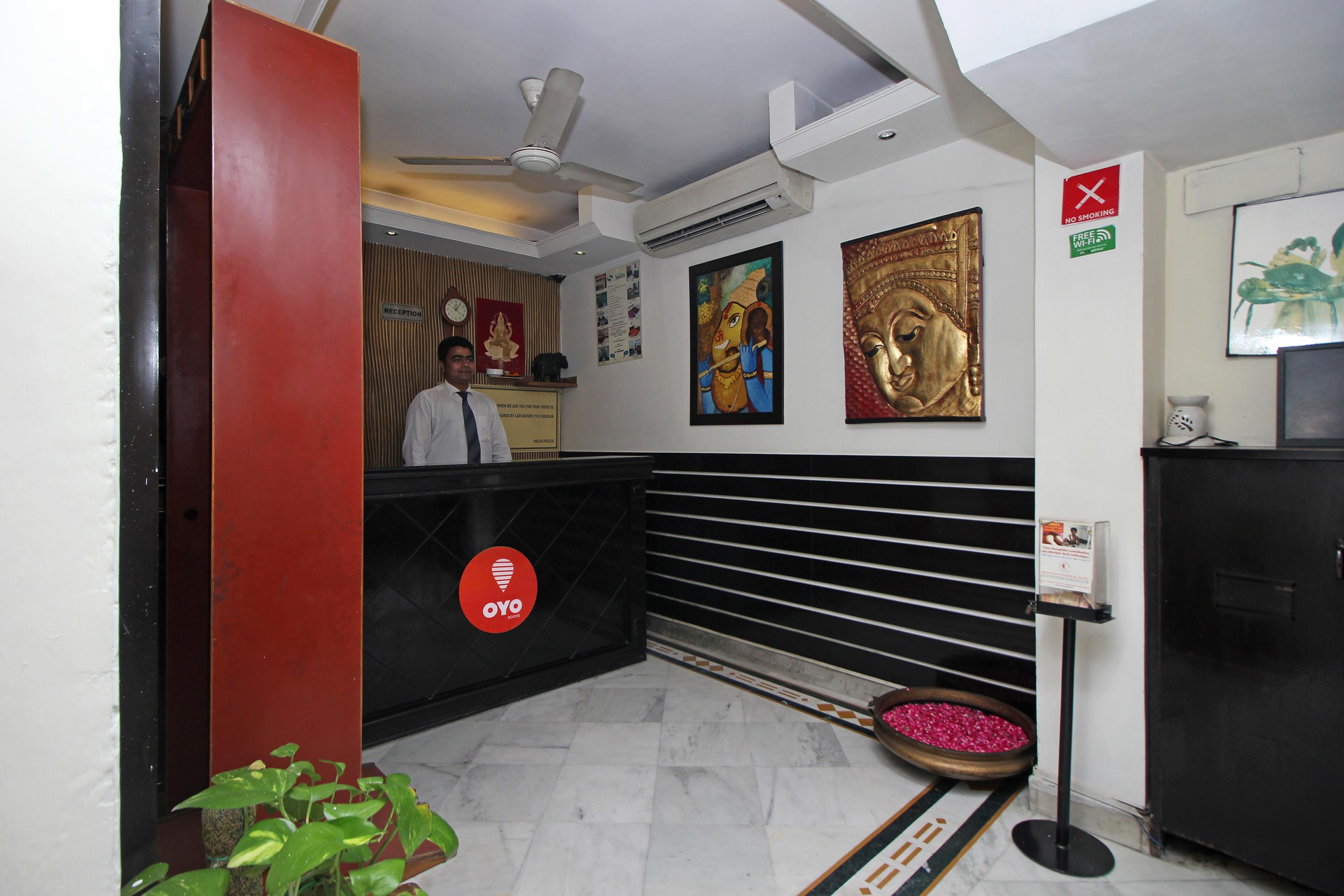 Oyo 5915 Hotel Swagath New Delhi Buitenkant foto