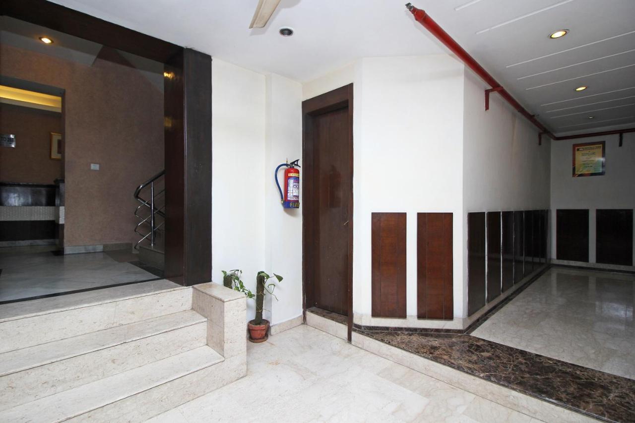 Oyo 5915 Hotel Swagath New Delhi Buitenkant foto